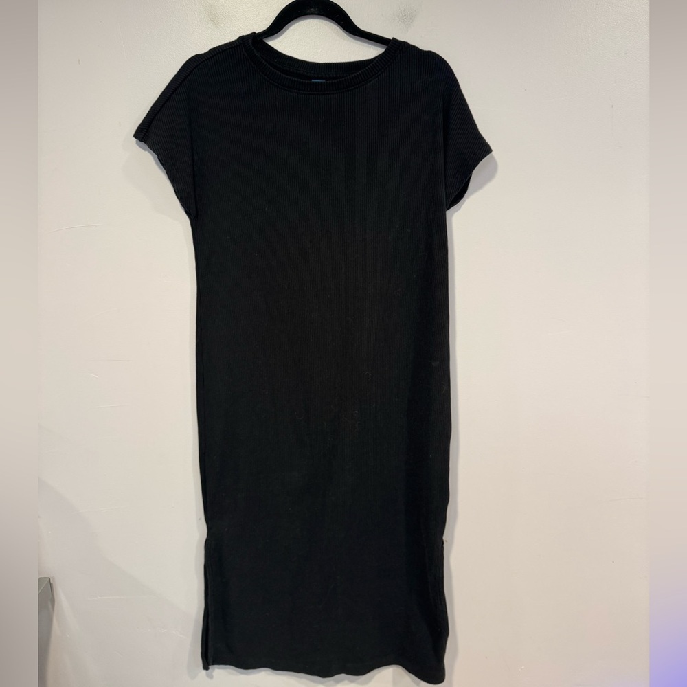 Black ribbed old navy maxi dress